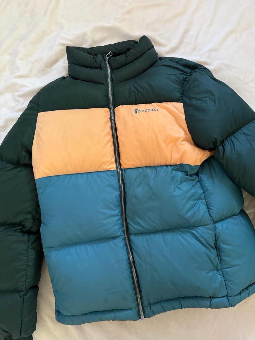 Cotopaxi puffer jacket - Picture 2 of 9